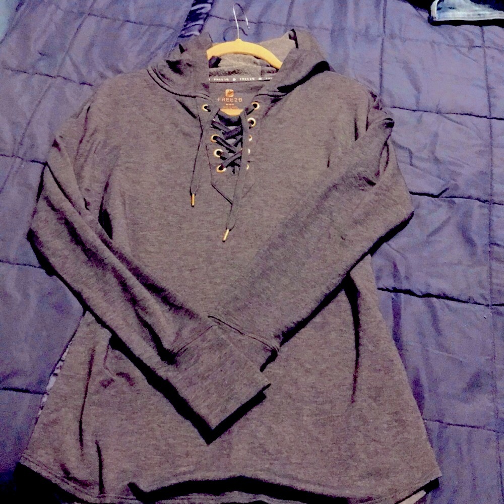 Free2B super soft hooded sweatshirt